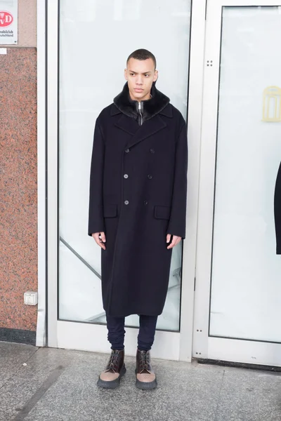 Look 19